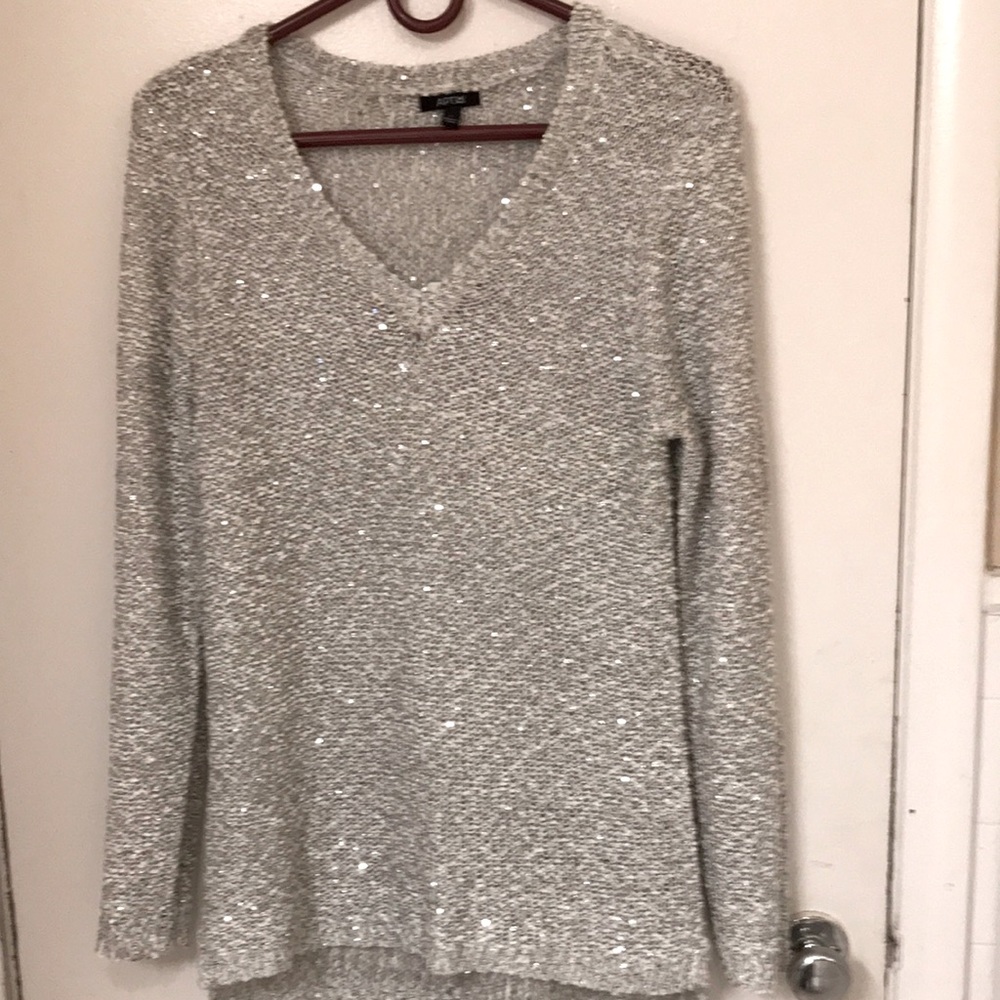 Women’s Apt.9 Sweater, Gray with silver sequins, Size Large